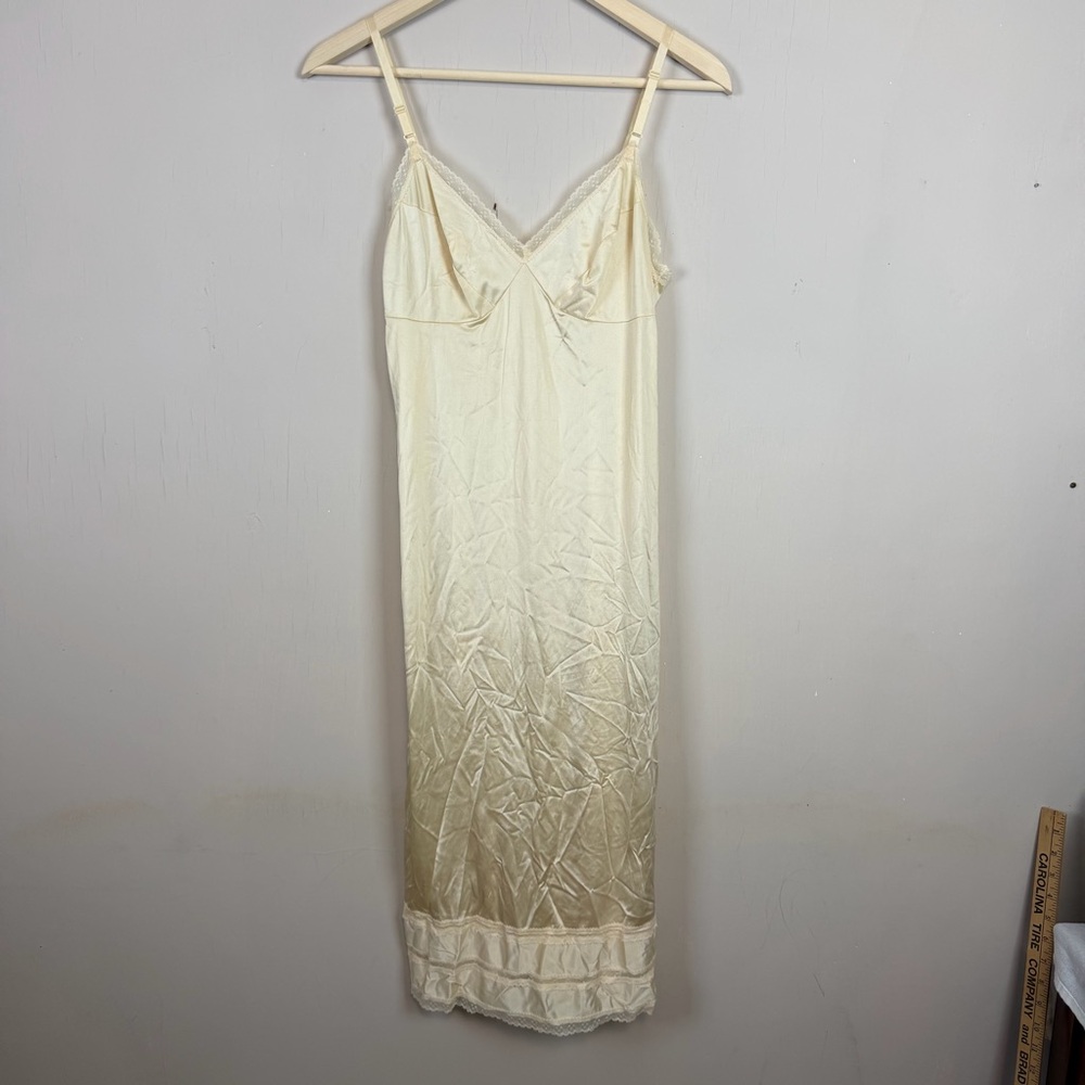 Vintage White Lace Slip 36 Nightgown Sleeveless USA Made Kayser Ivory Lace